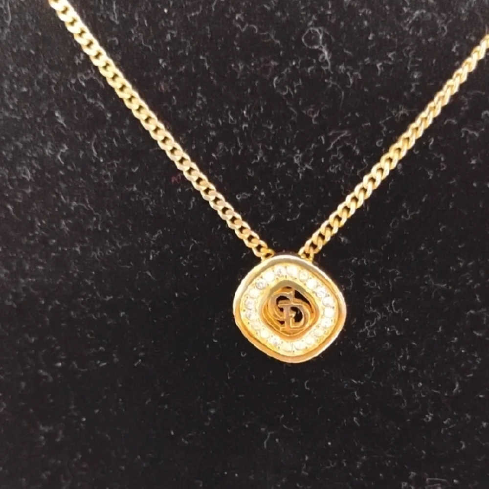 SALE! Authentic Dior CD Plated Gold W Crystal Details Pendant Necklace - Picture 10 of 15